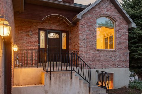 Tiny photo for 2131 KAYS CREEK DR, Layton, UT 84040 (MLS # 2154550)