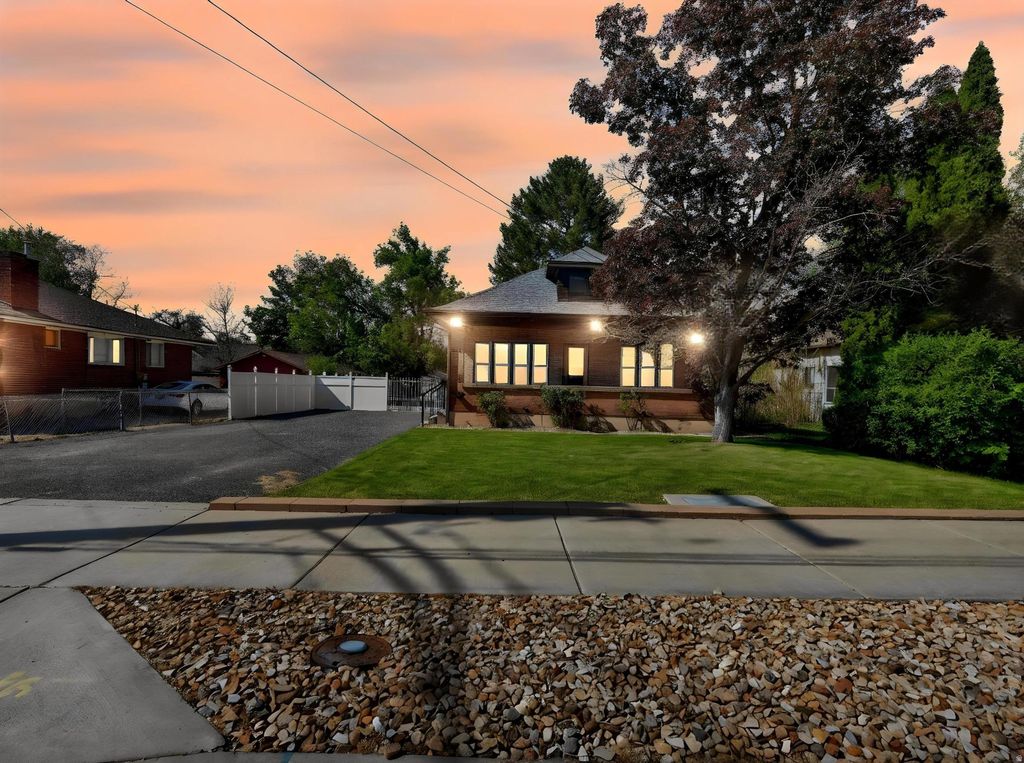 Photo of 606 E 7TH ST, Ogden, UT 84404 (MLS # 2156796)