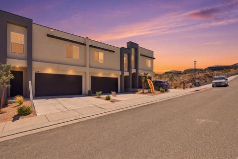 Photo of 325 S 1930 W, Hurricane, UT 84737 (MLS # 2180570)