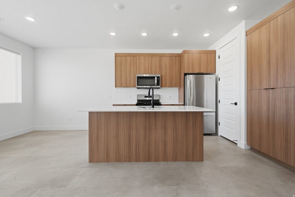 Photo of 325 S 1930 W, Hurricane, UT 84737 (MLS # 2180570)