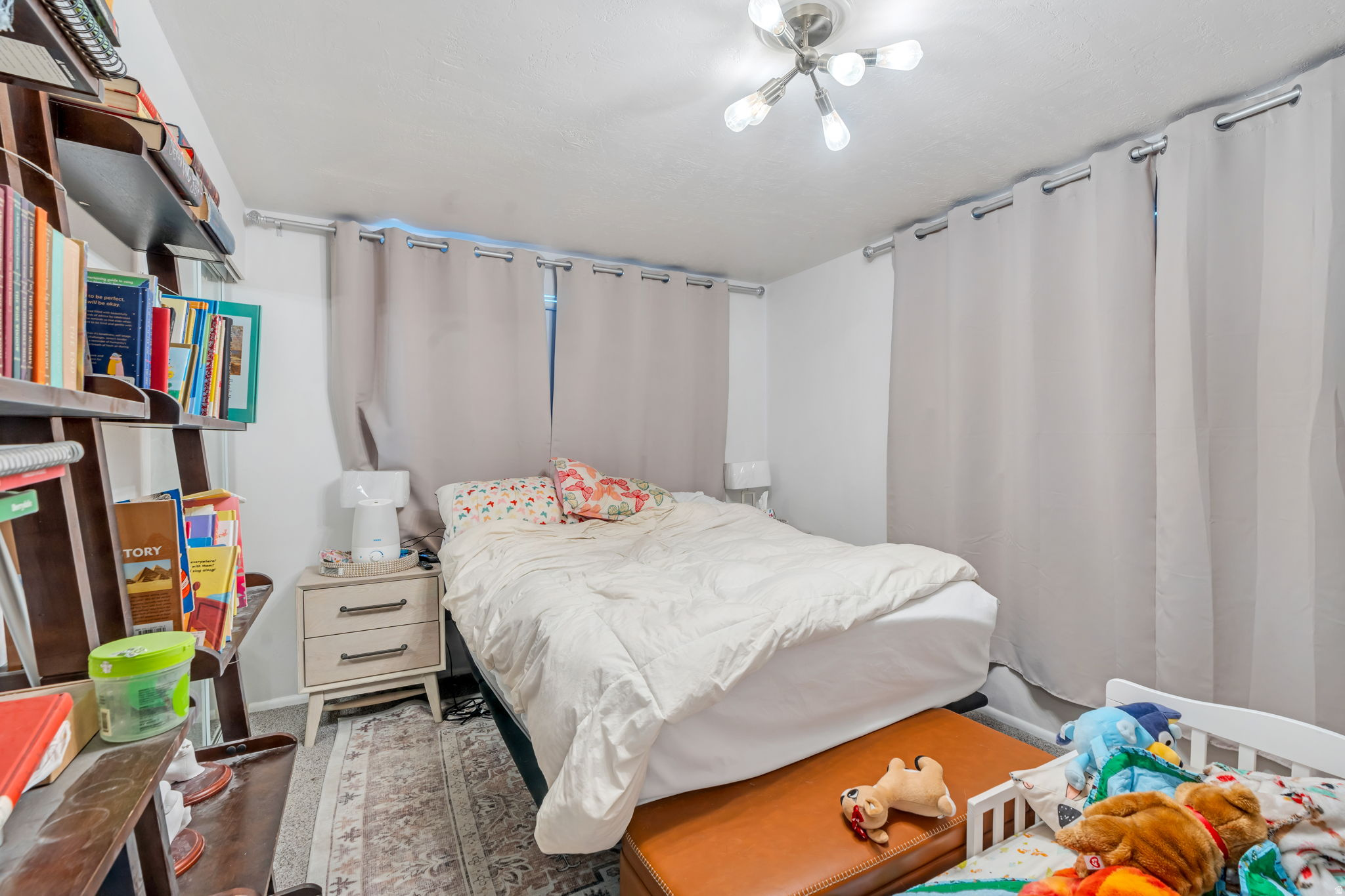 LAKEVIEW ESTATES - Residential