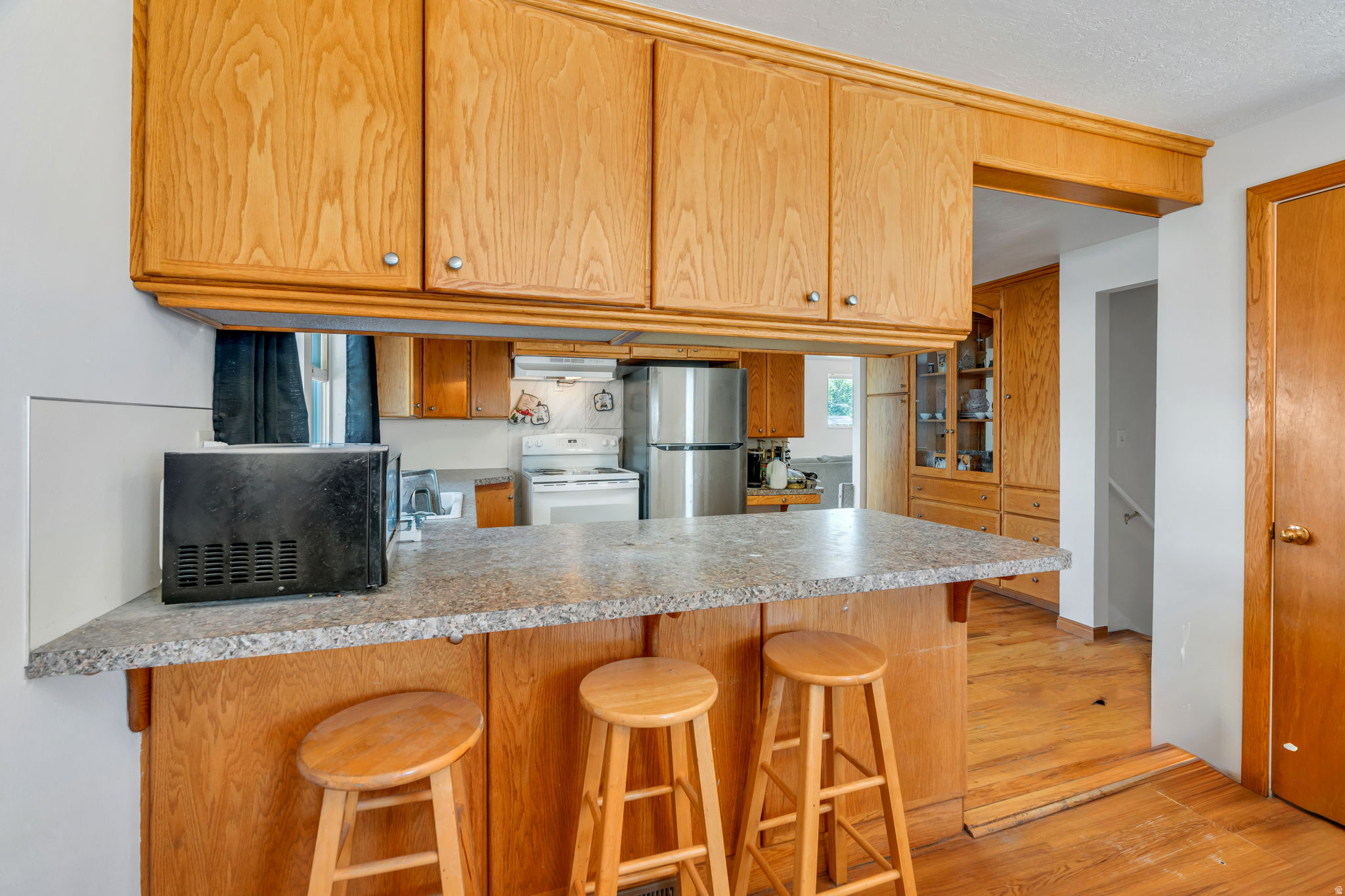 LAKEVIEW ESTATES - Residential