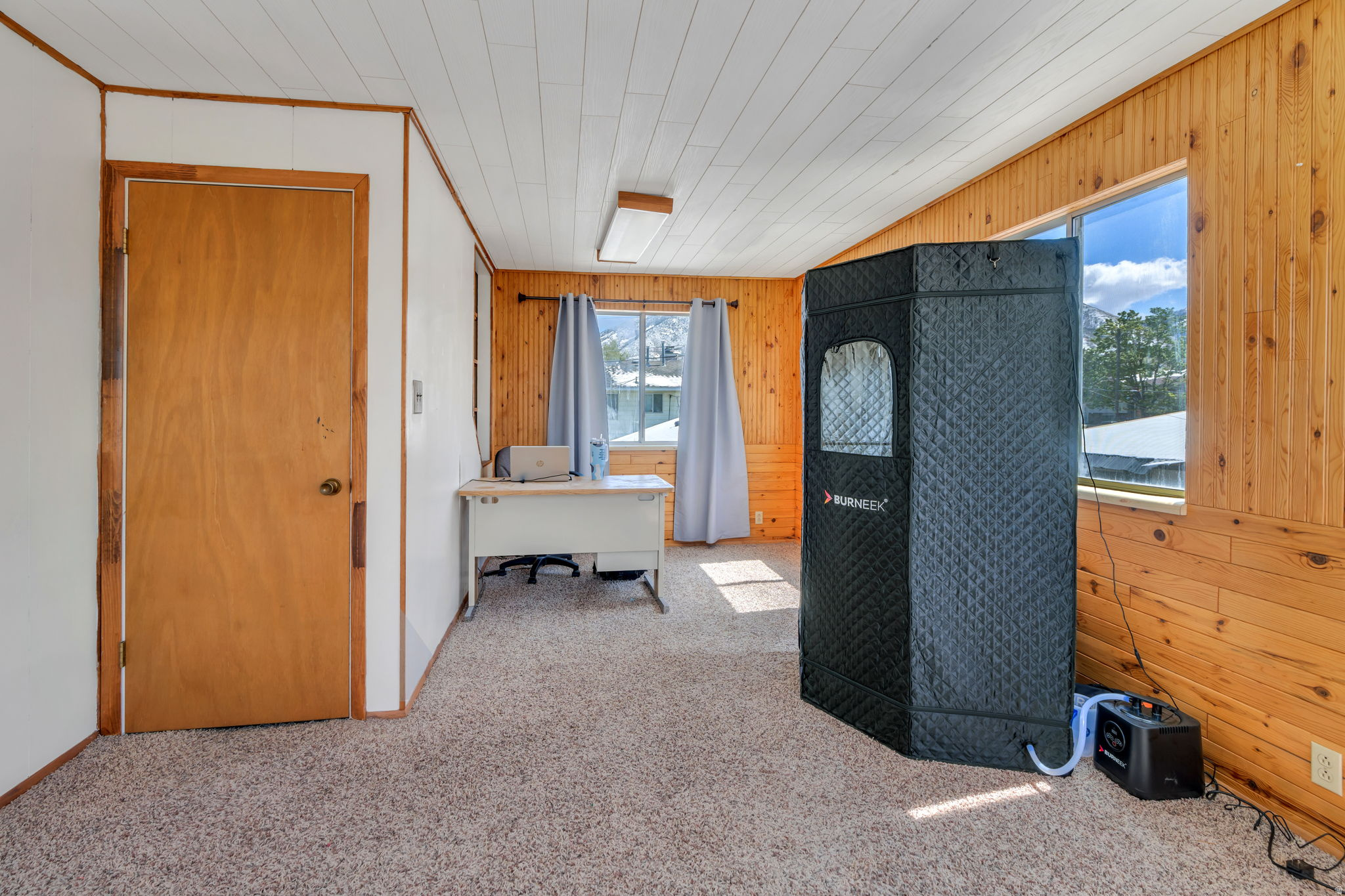 LAKEVIEW ESTATES - Residential