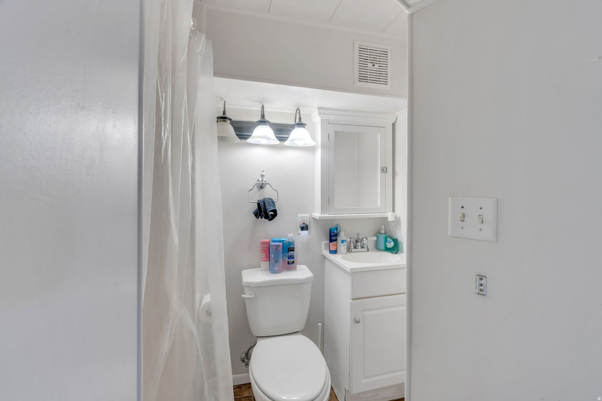 LAKEVIEW ESTATES - Residential