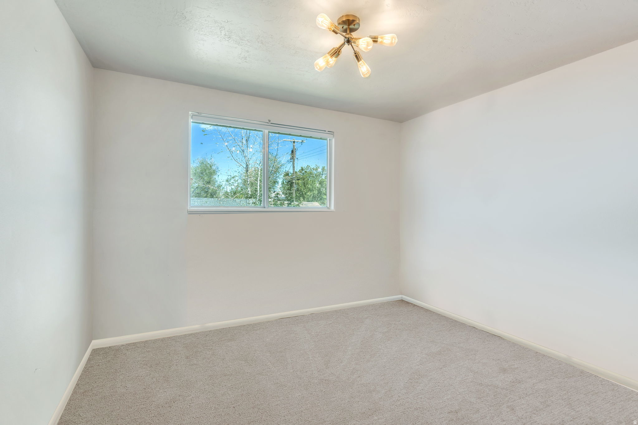 LAKEVIEW ESTATES - Residential