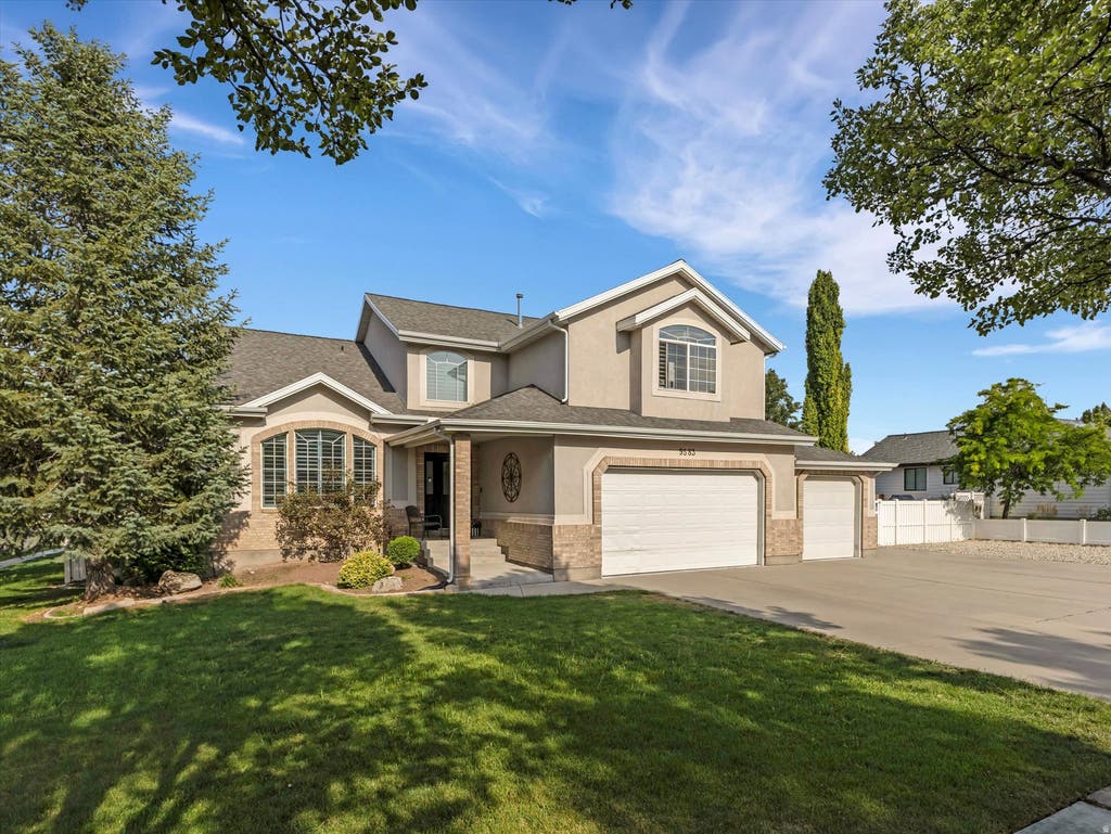 Photo of 9583 S SWALLOWTAIL CIR W, South Jordan, UT 84095 (MLS # 2172469)