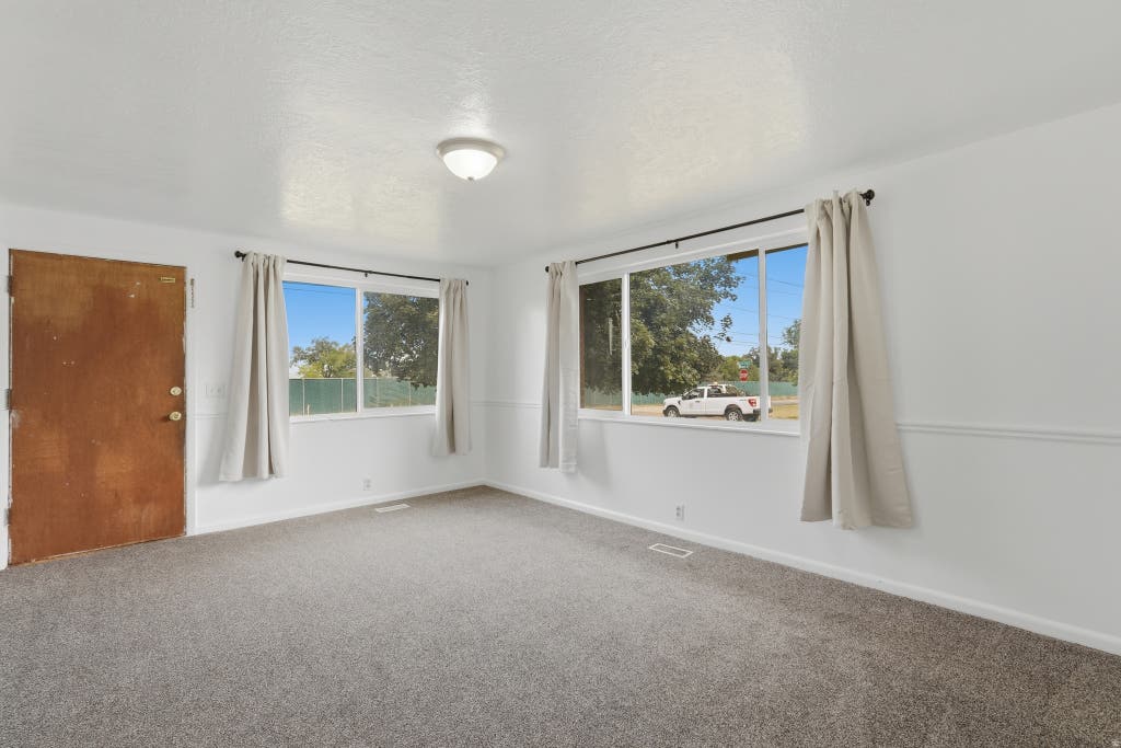 Photo of 4204 S ADAMS AVE E, South Ogden, UT 84403 (MLS # 2170428)