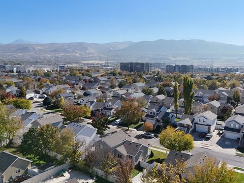 Tiny photo for 386 W 13165 S, Draper, UT 84020 (MLS # 2120714)