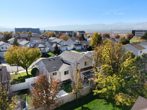 Tiny photo for 386 W 13165 S, Draper, UT 84020 (MLS # 2120714)