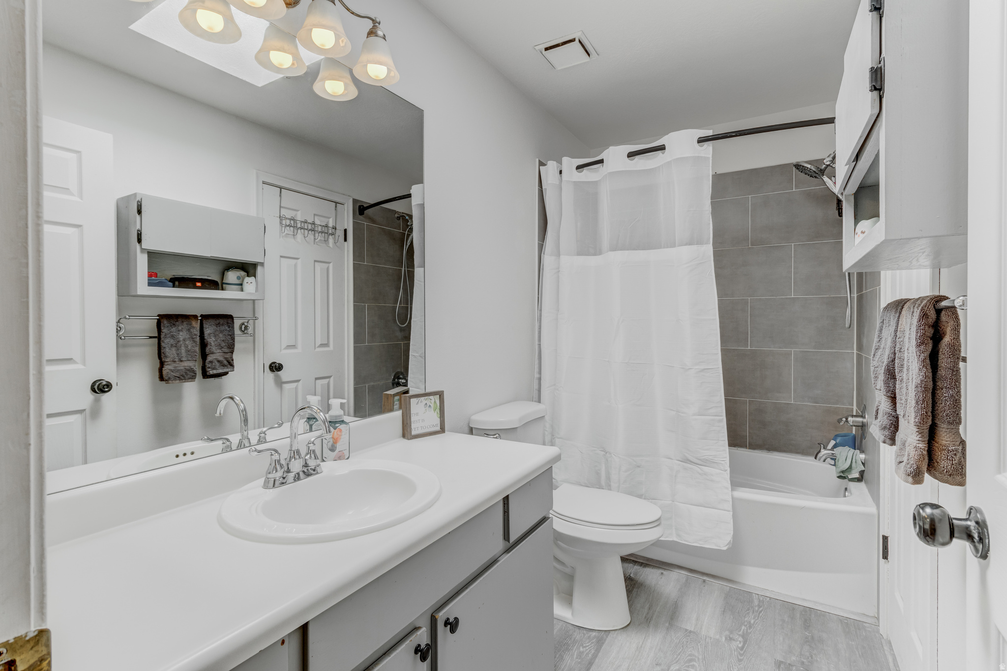 CHAPELVIEW - Residential