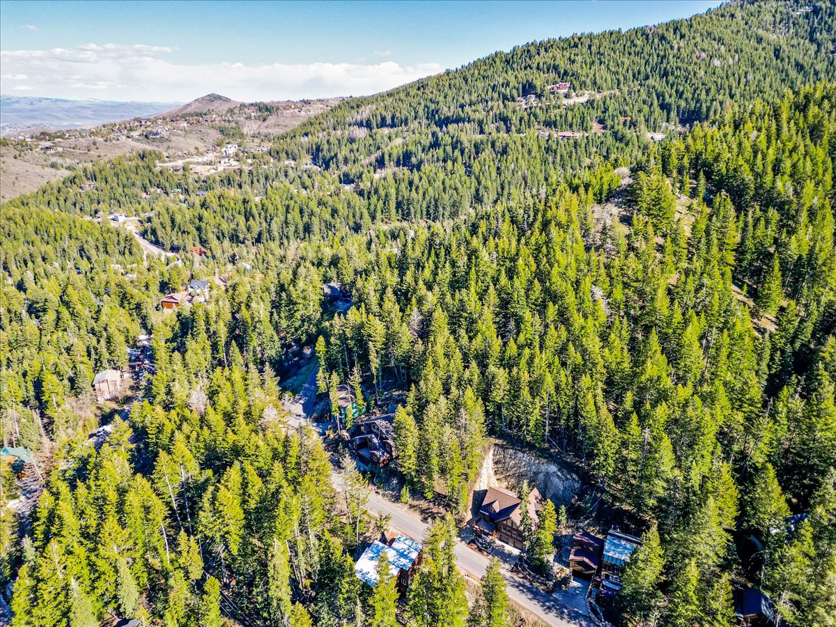 SUMMIT PARK SUBDIVISION - Land
