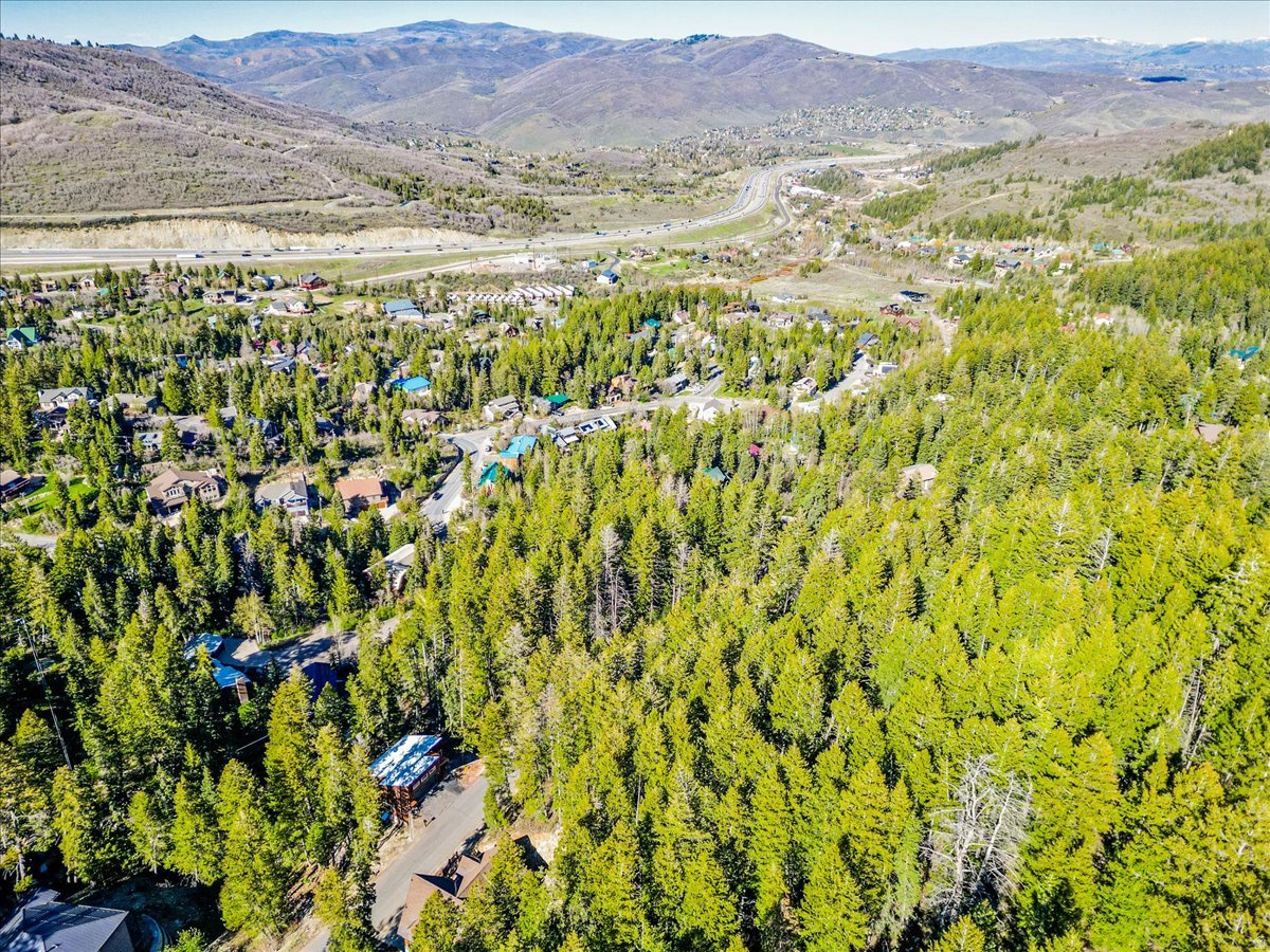 SUMMIT PARK SUBDIVISION - Land