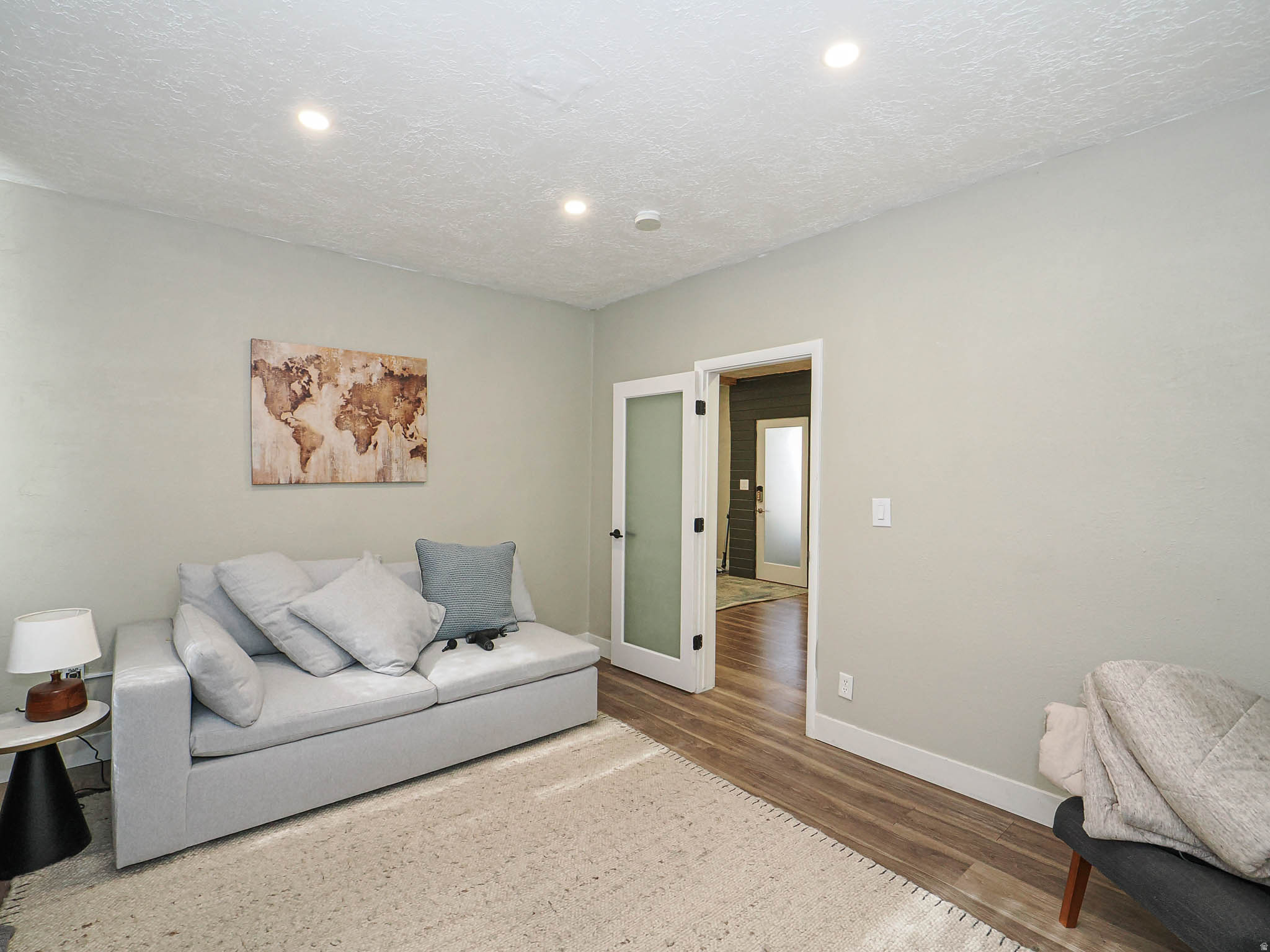 AVENUES - Residential Income