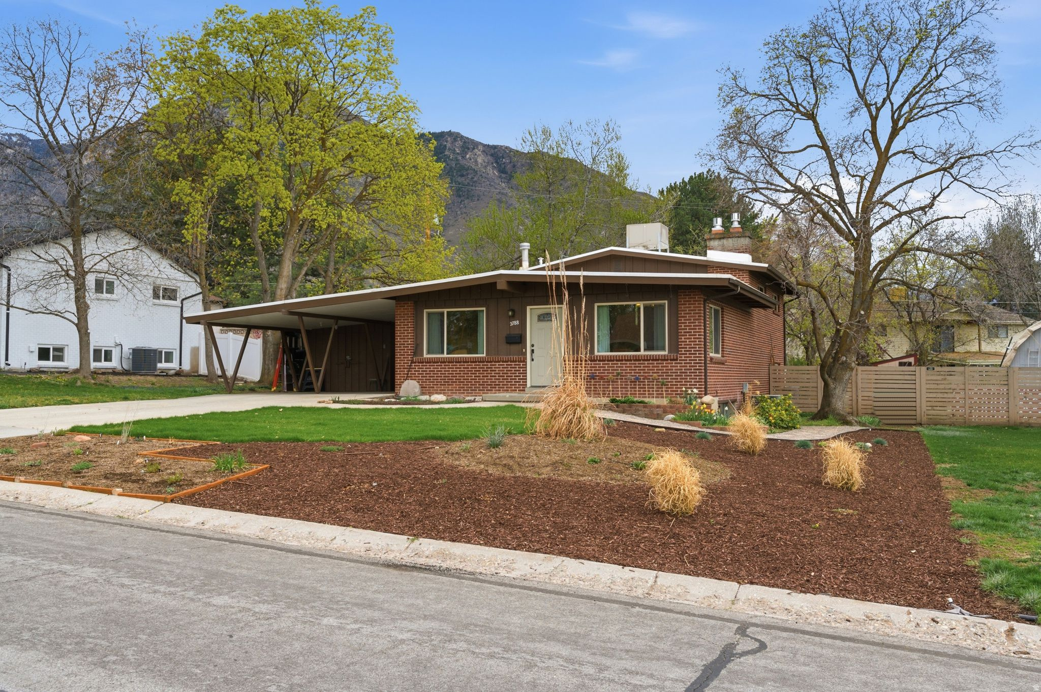 LA JOYA HEIGHTS - Residential