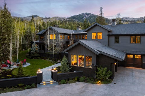 Homes For Sale - 2475 W White Pine Ln<br/> Summit County, Park City, UT 84060