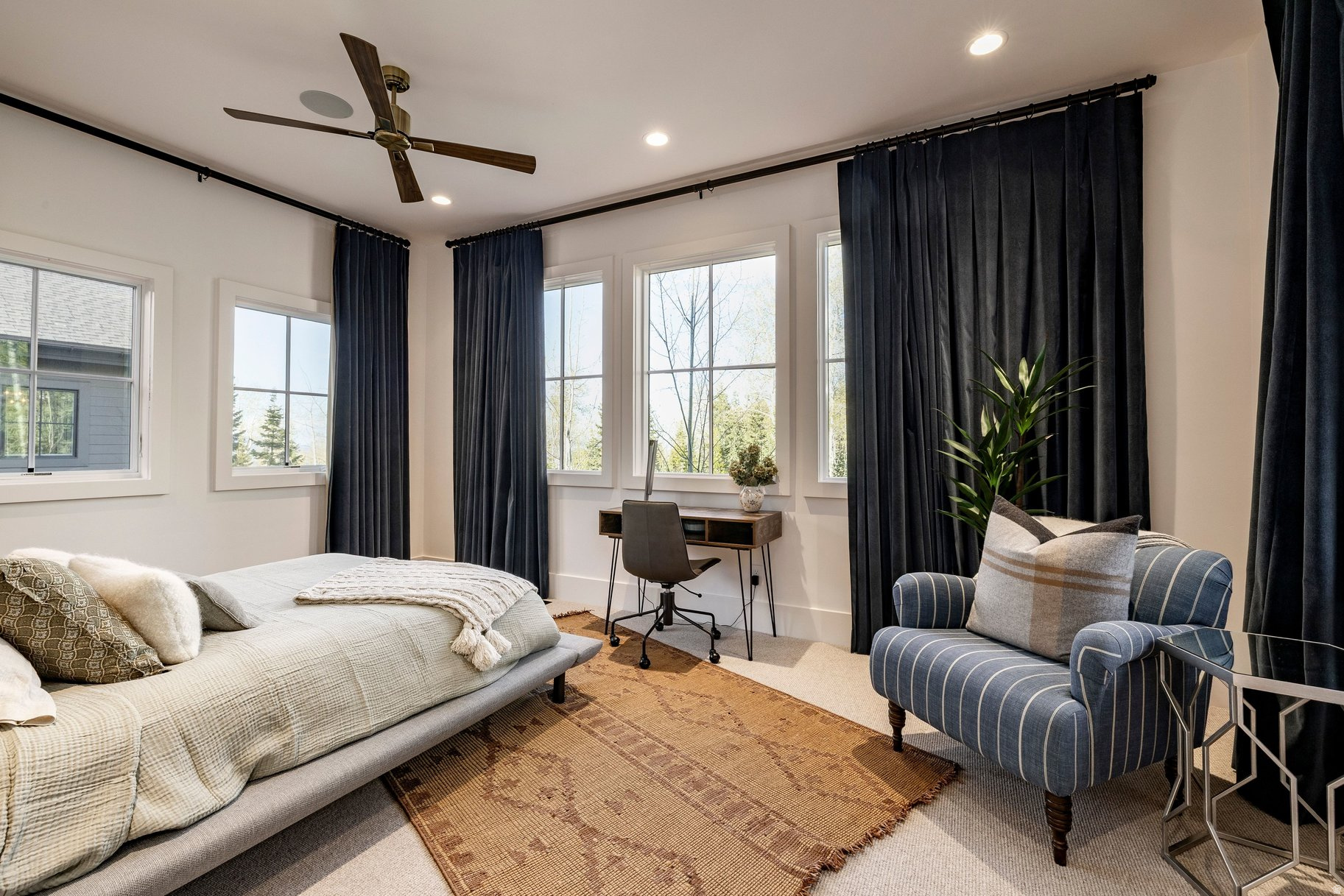 WHITE PINE RANCHES - Residential