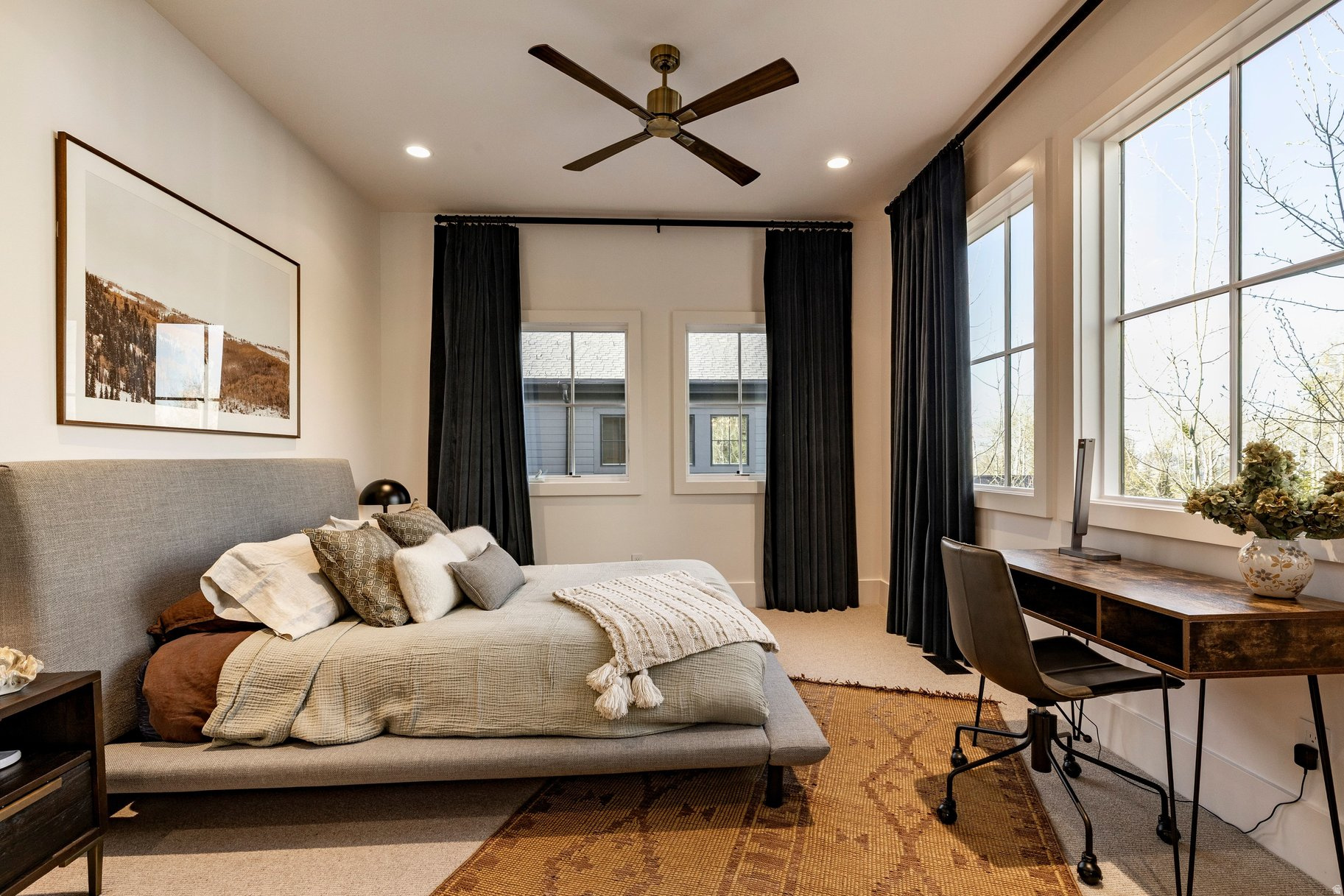 WHITE PINE RANCHES - Residential