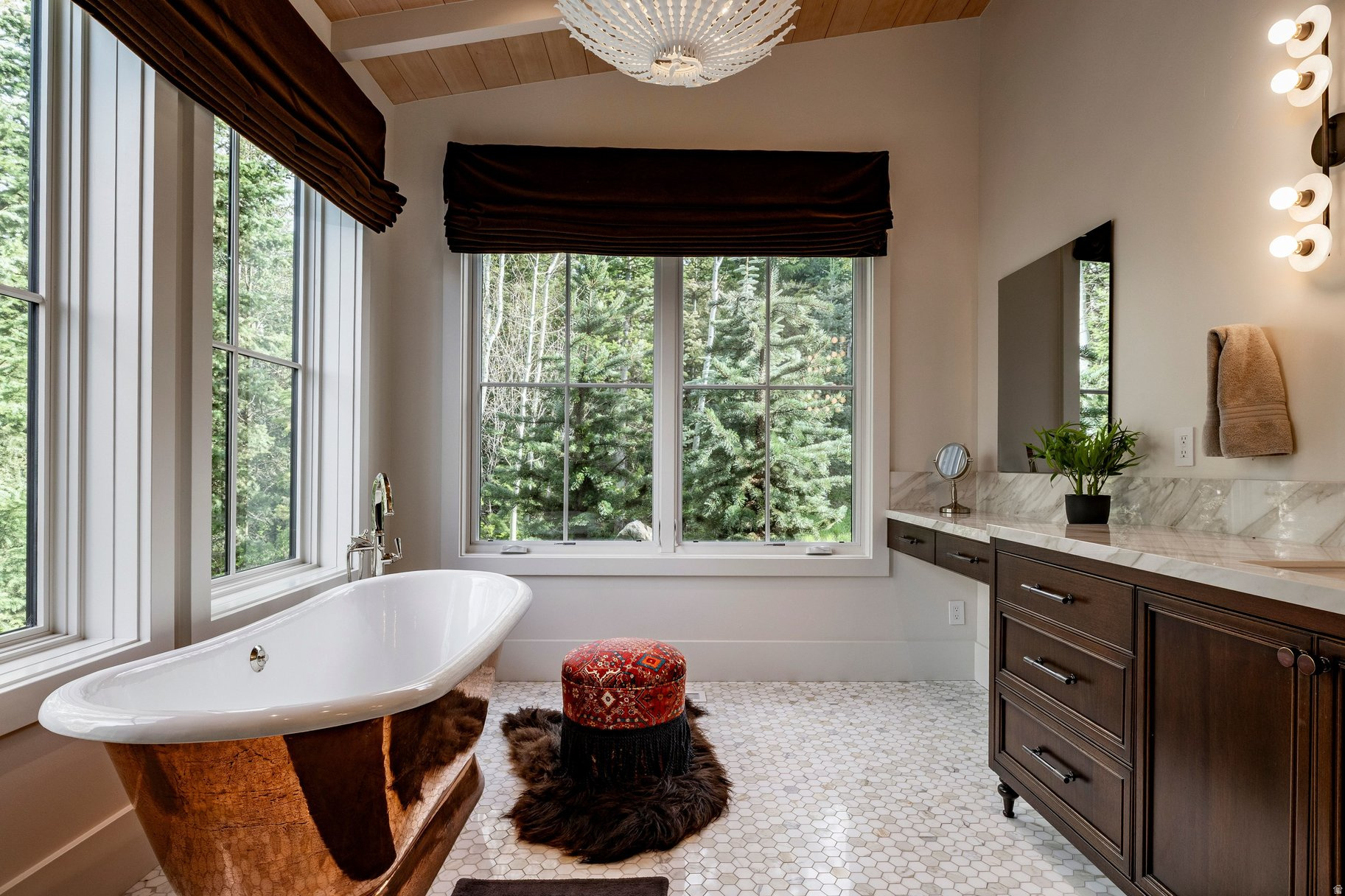 WHITE PINE RANCHES - Residential