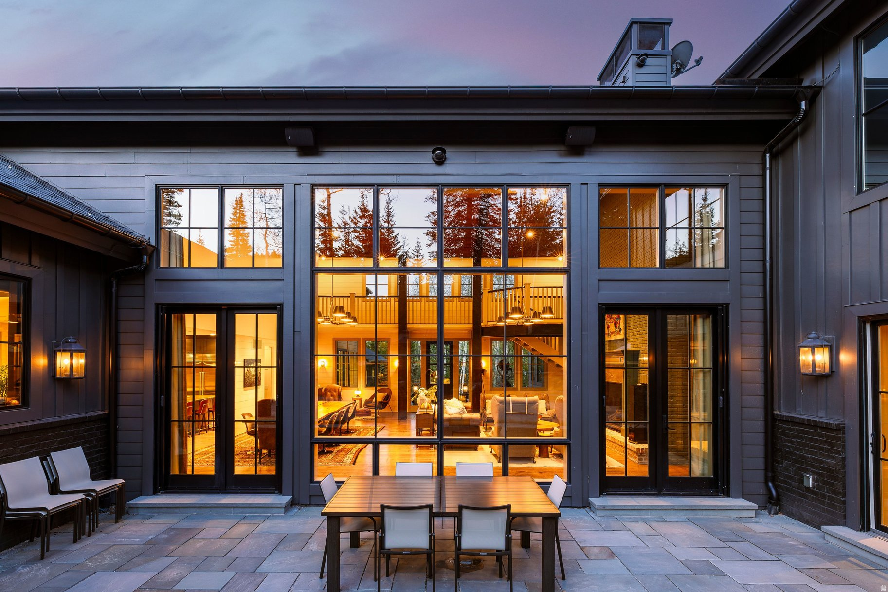 WHITE PINE RANCHES - Residential