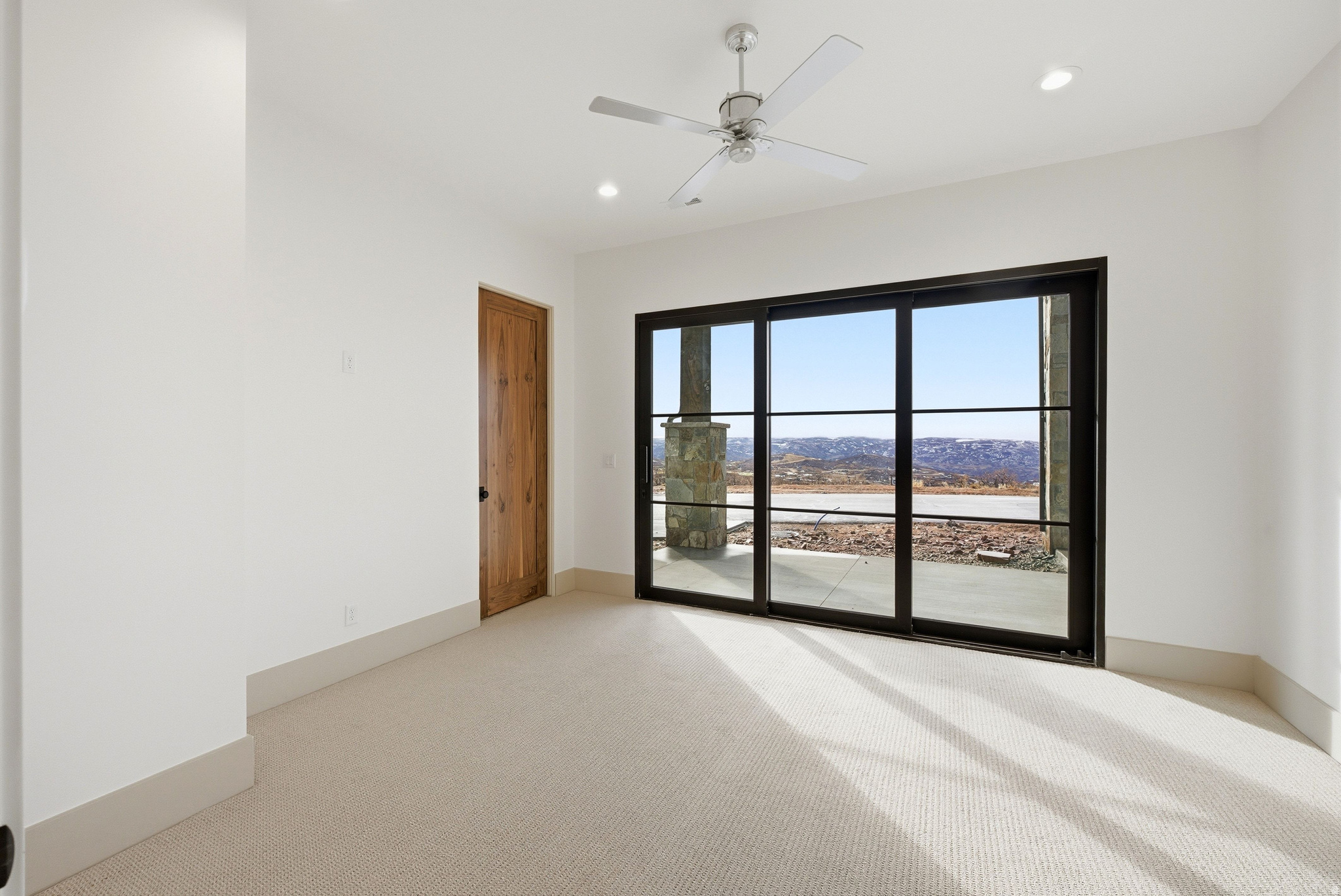 GOLDEN EAGLE - Residential