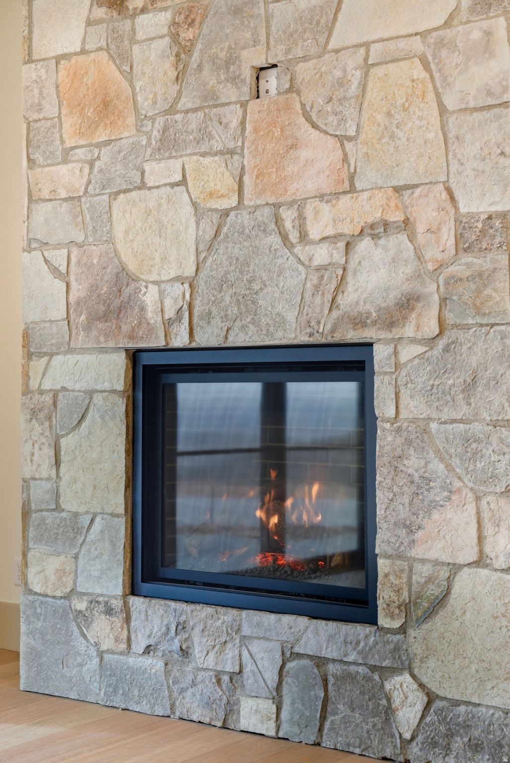 GOLDEN EAGLE - Residential