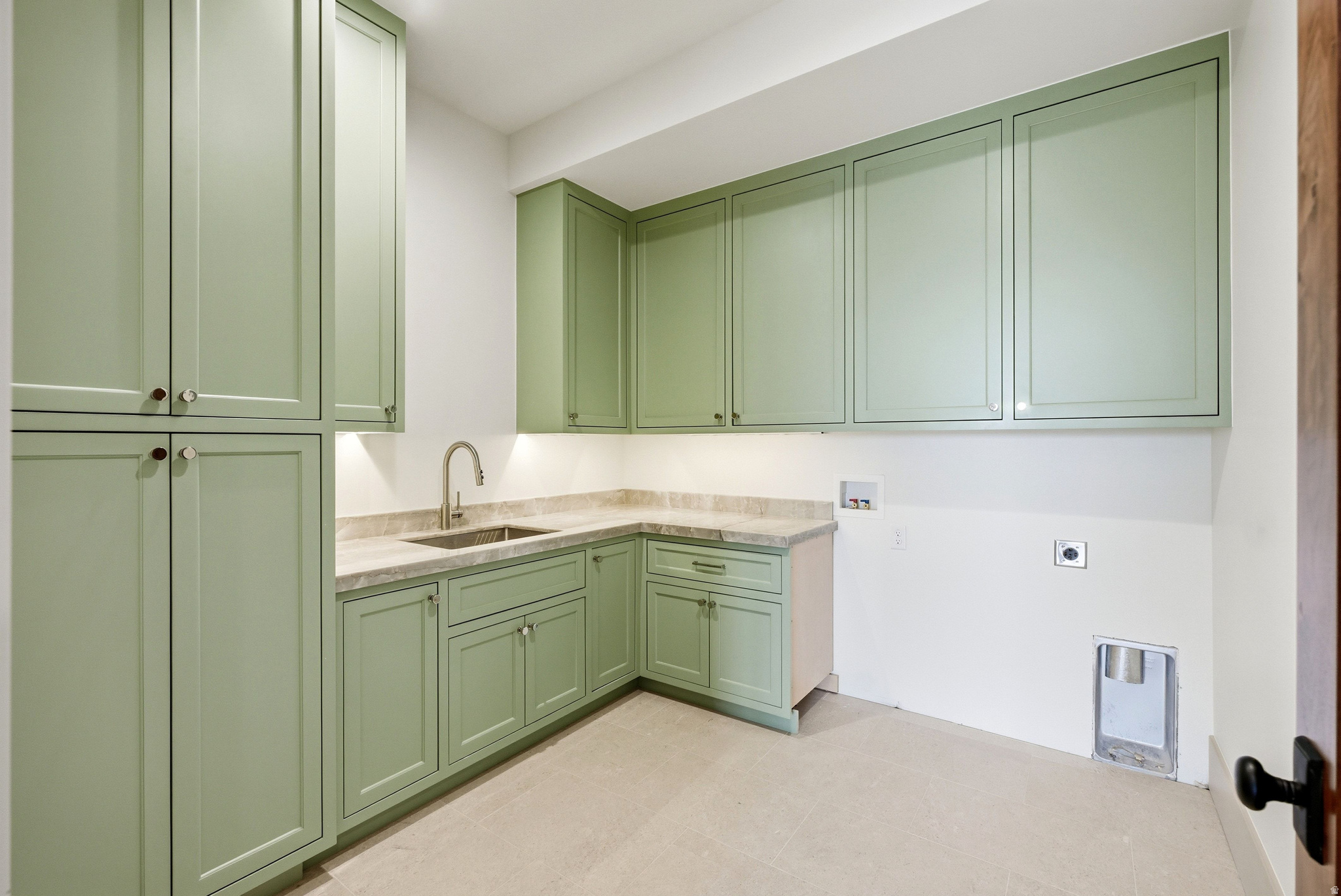 GOLDEN EAGLE - Residential