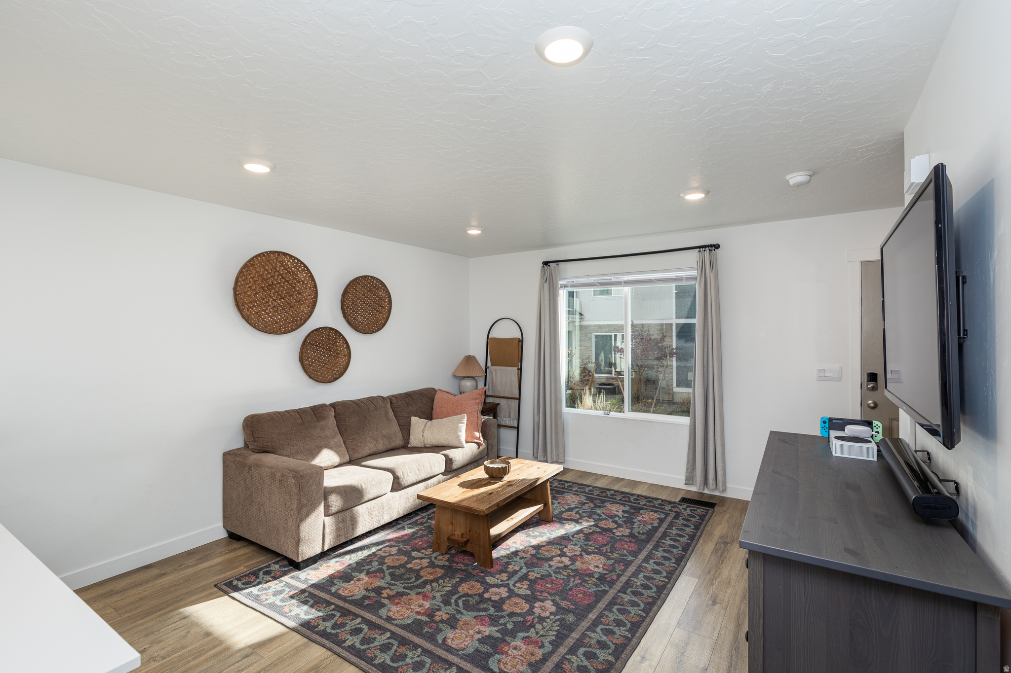 LITTLE VALLEY GATEWAY - Residential