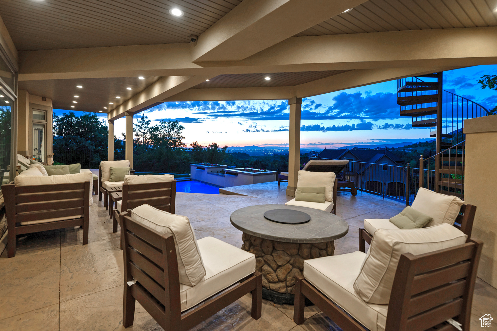 COTTONWOOD - Residential