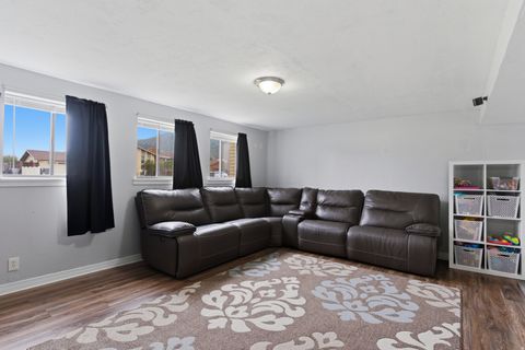 Tiny photo for 1365 E 5800 S, South Ogden, UT 84405 (MLS # 2159000)