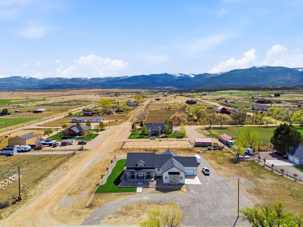 Photo of 886 N 300 E, Spring City, UT 84662 (MLS # 2152352)