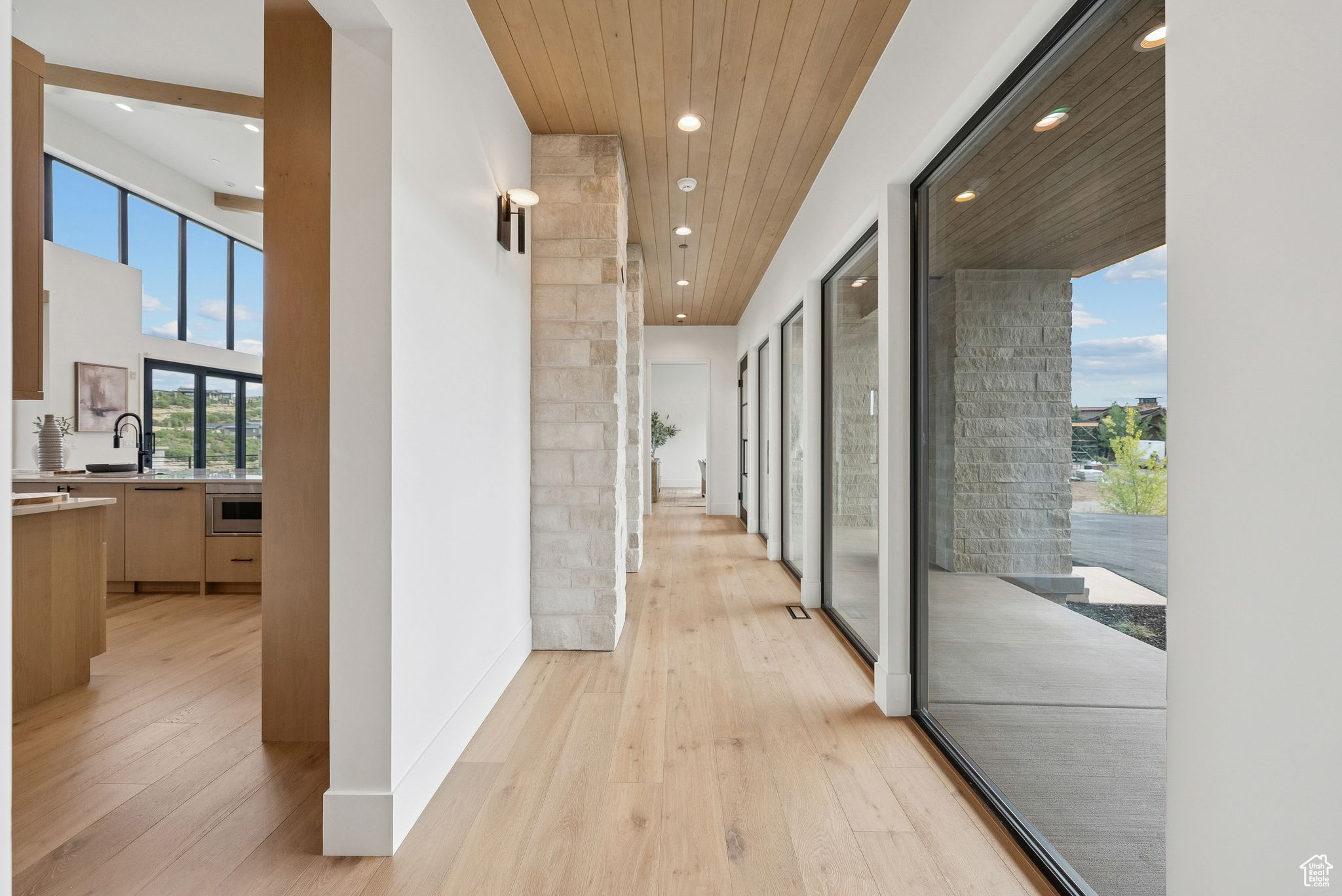 PROMONTORY - Residential