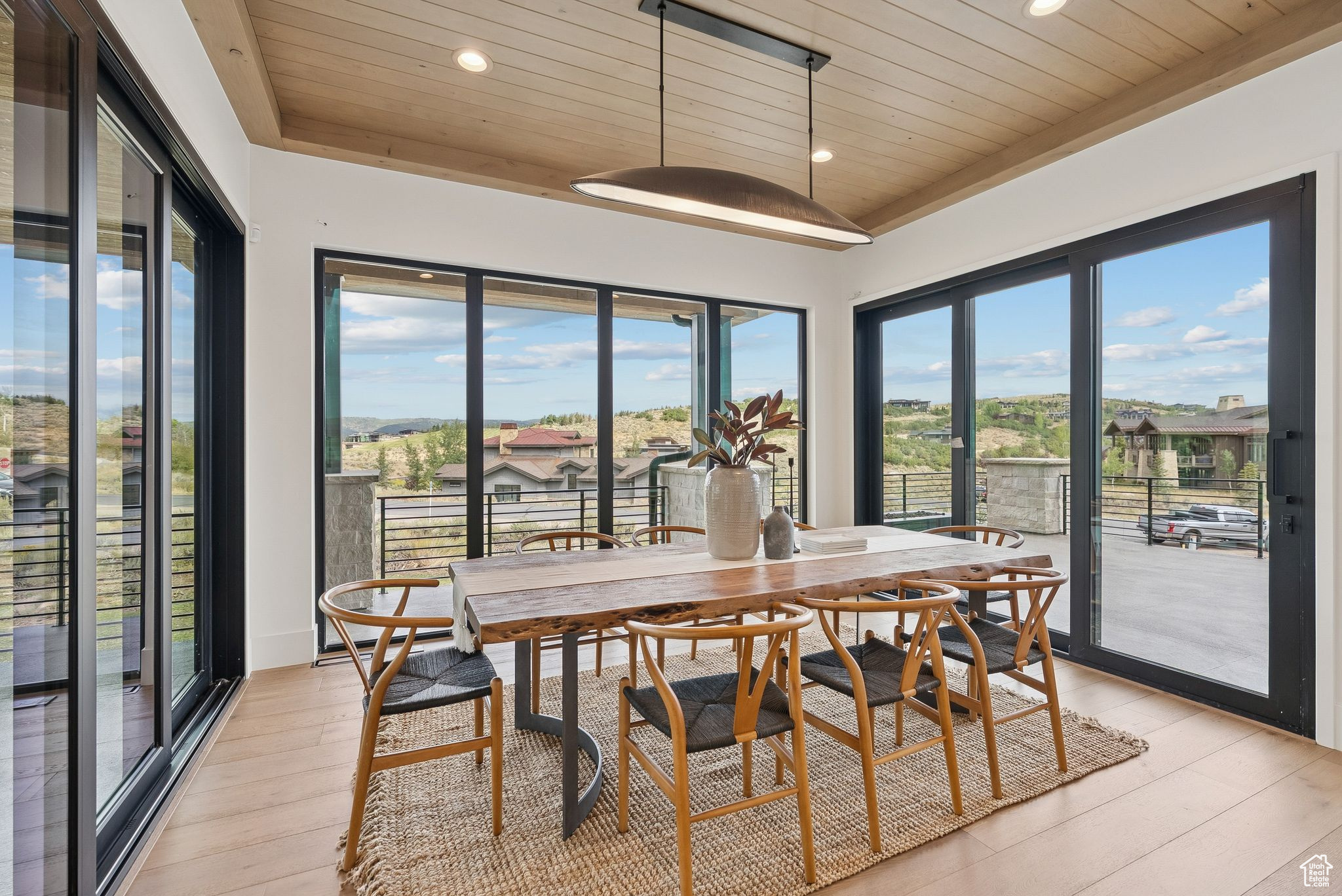PROMONTORY - Residential