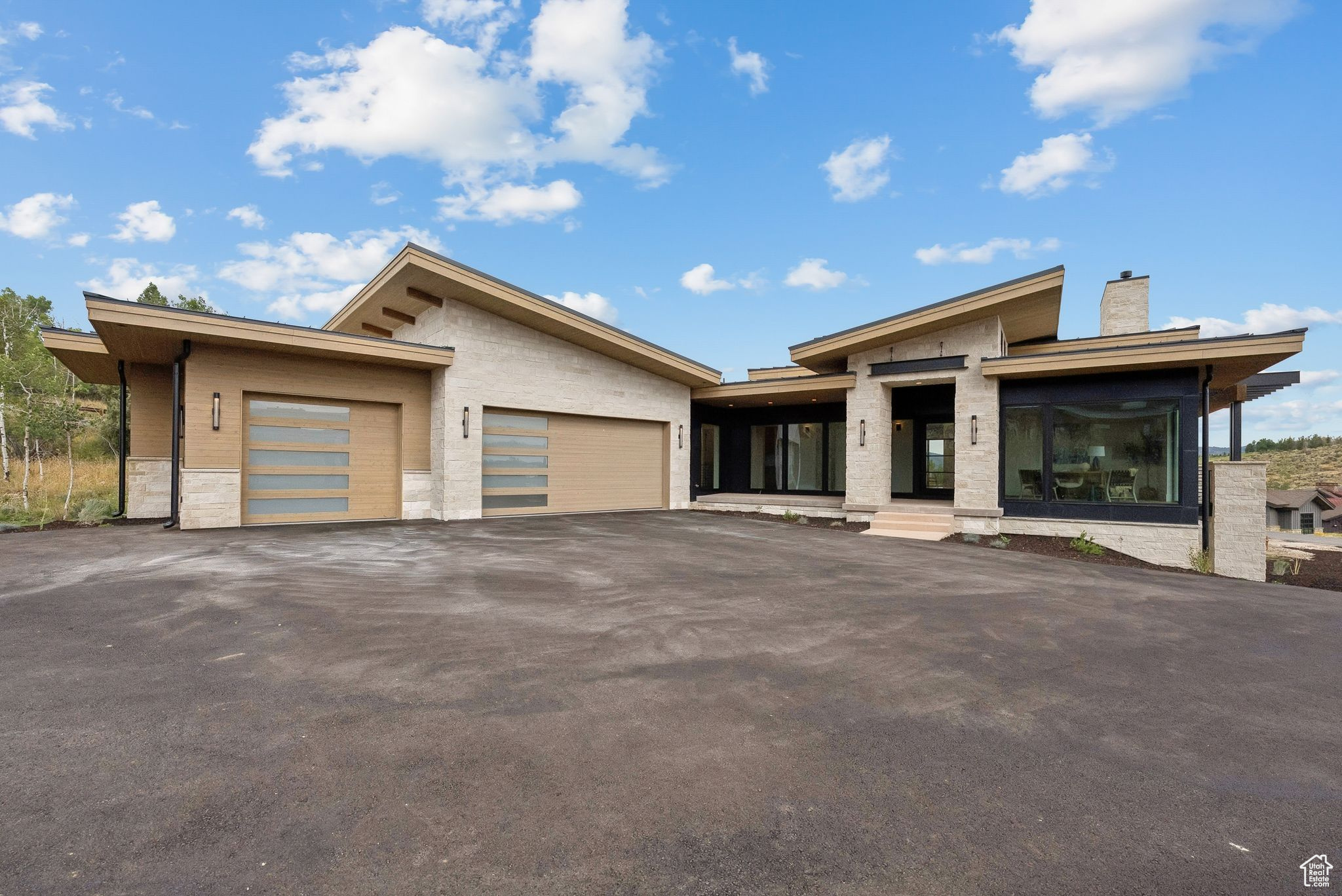 PROMONTORY - Residential