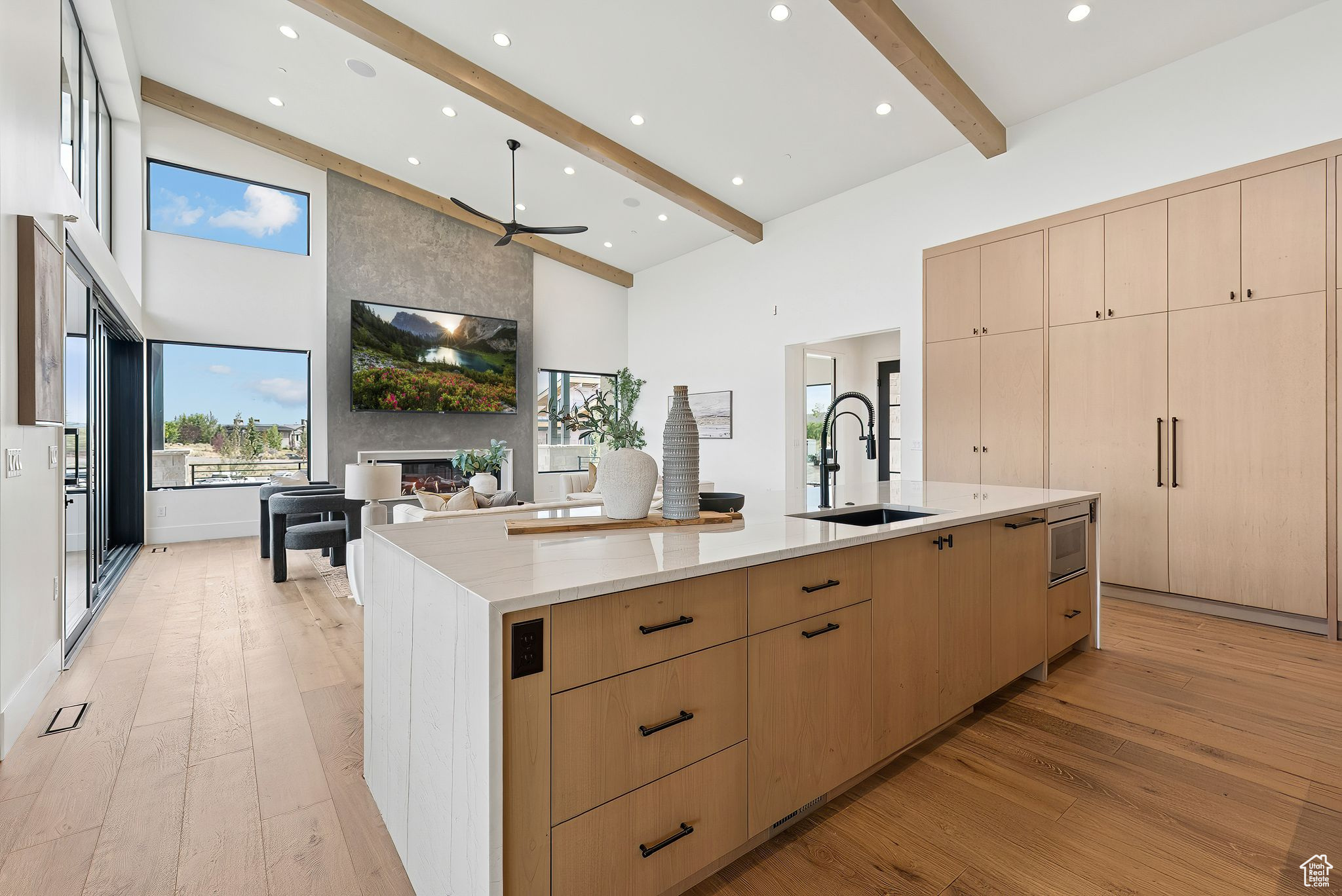 PROMONTORY - Residential