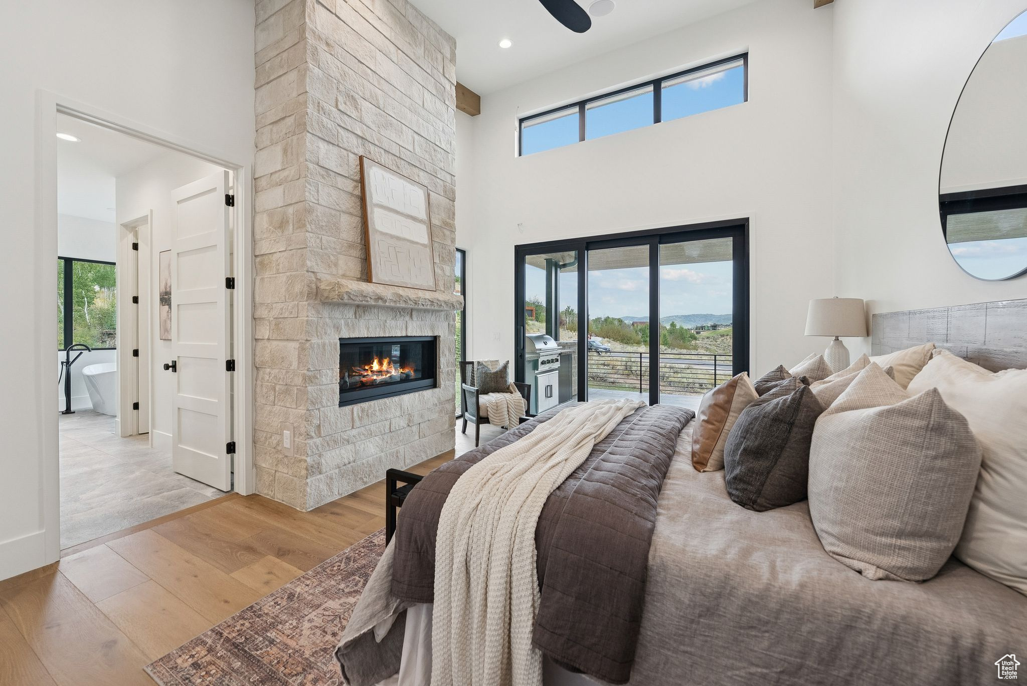 PROMONTORY - Residential