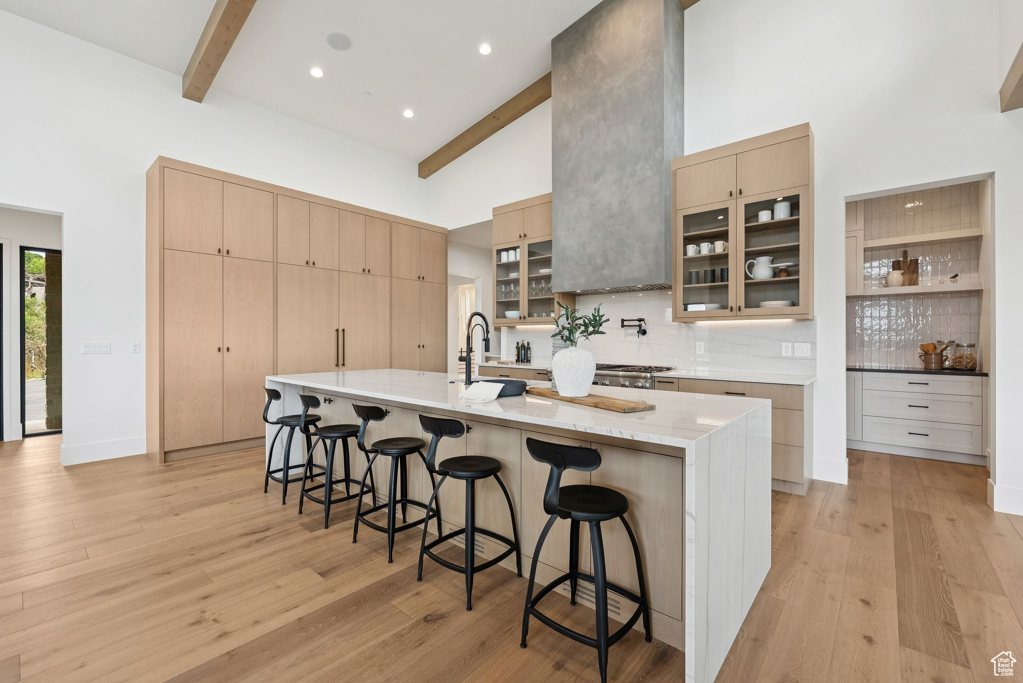 PROMONTORY - Residential