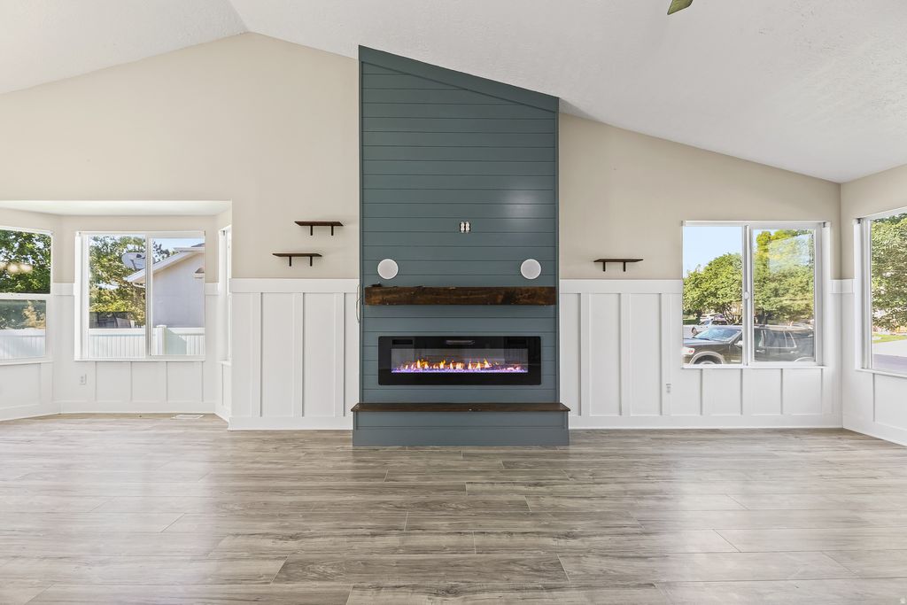 Photo of 5525 N HAMPTON WAY E, Stansbury Park, UT 84074 (MLS # 2164289)