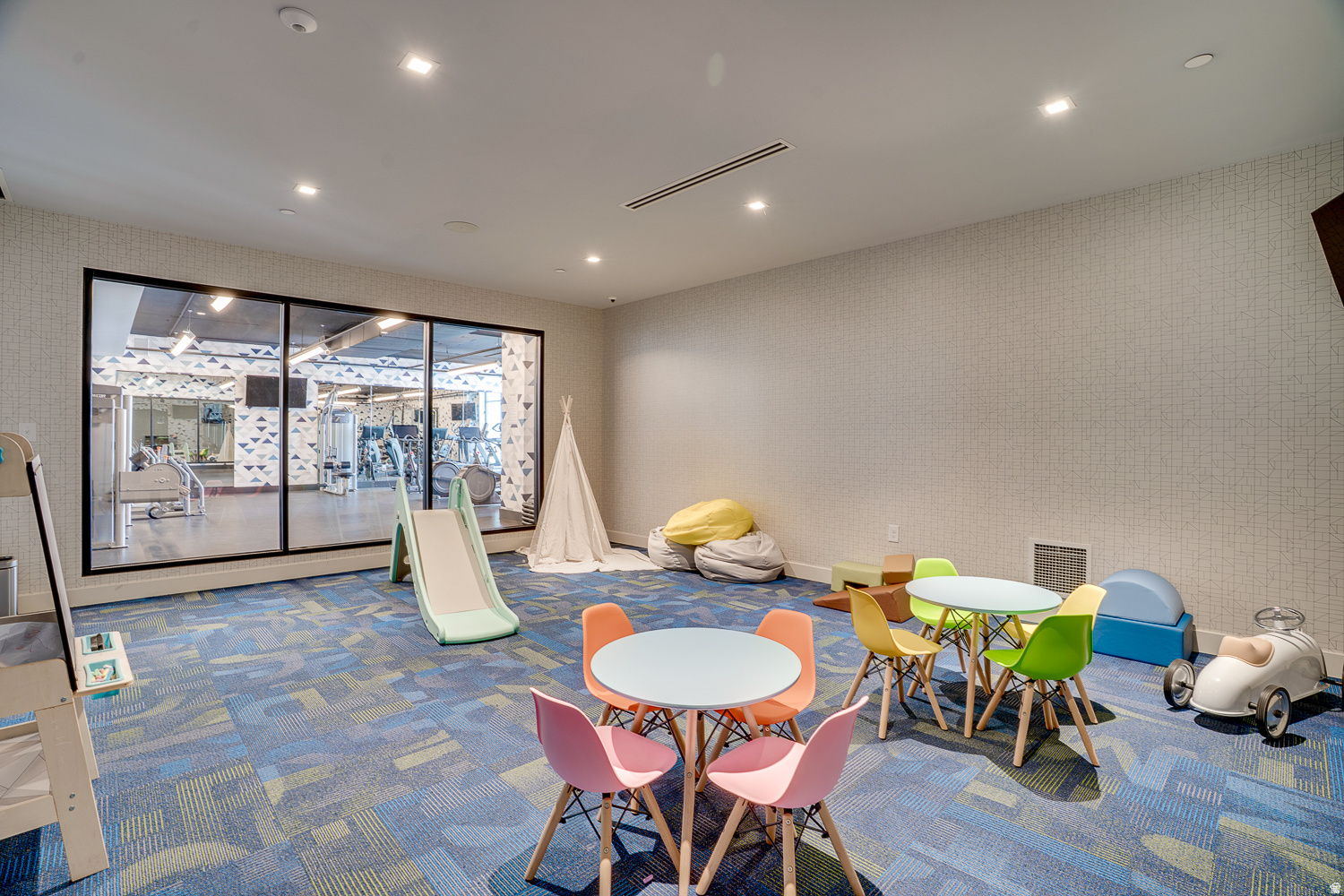 PIOCHE VILLAGE - Residential