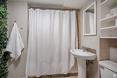 Tiny photo for 557 N 1300 W, Salt Lake City, UT 84116 (MLS # 2112155)