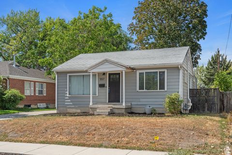 Tiny photo for 557 N 1300 W, Salt Lake City, UT 84116 (MLS # 2112155)