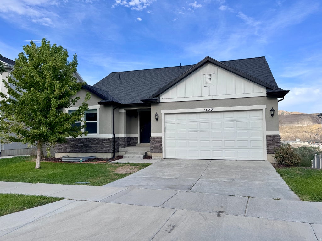 Photo of 16371 S COUPLER LN, Bluffdale, UT 84065 (MLS # 2182039)