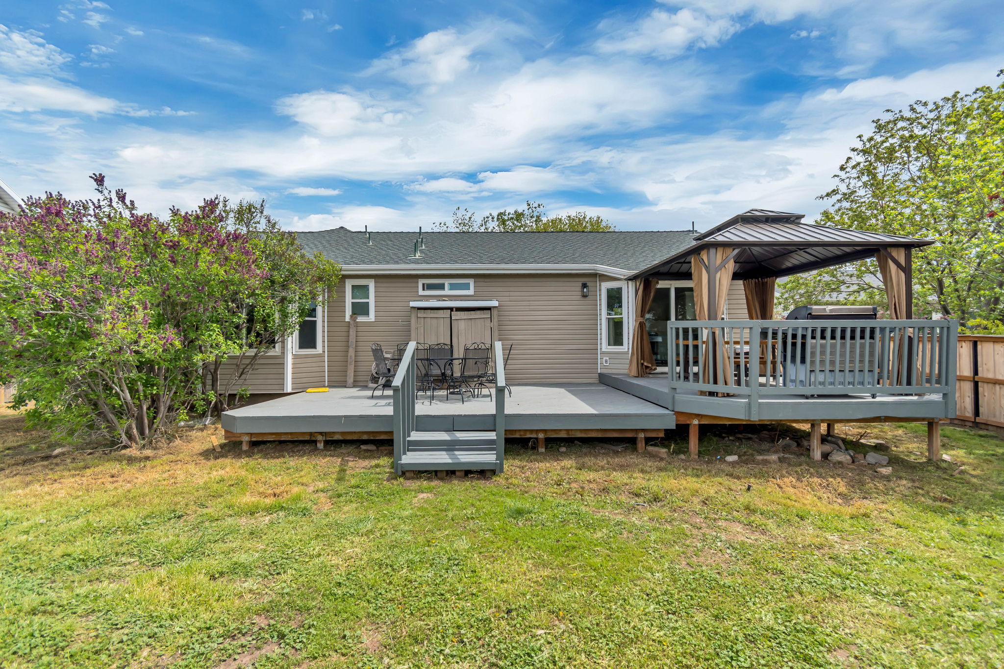 HERITAGE FARMS - Residential