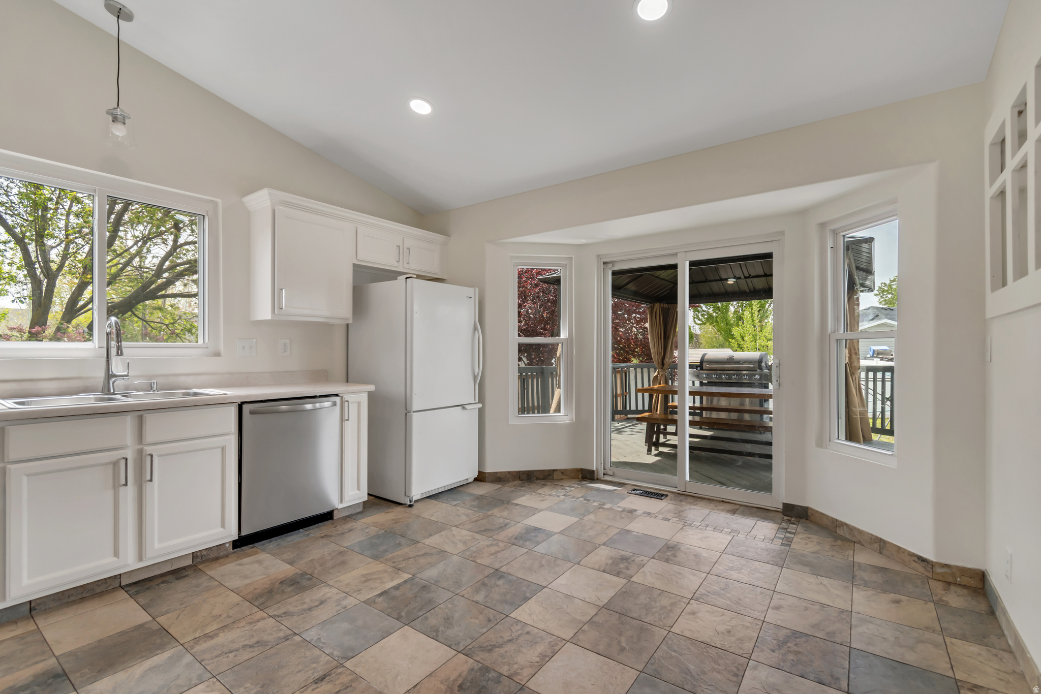 HERITAGE FARMS - Residential