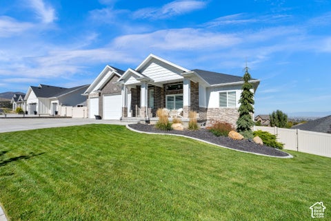 Photo of 6982 W MAJESTIC VIEW LN, Herriman, UT 84096 (MLS # 2189446)
