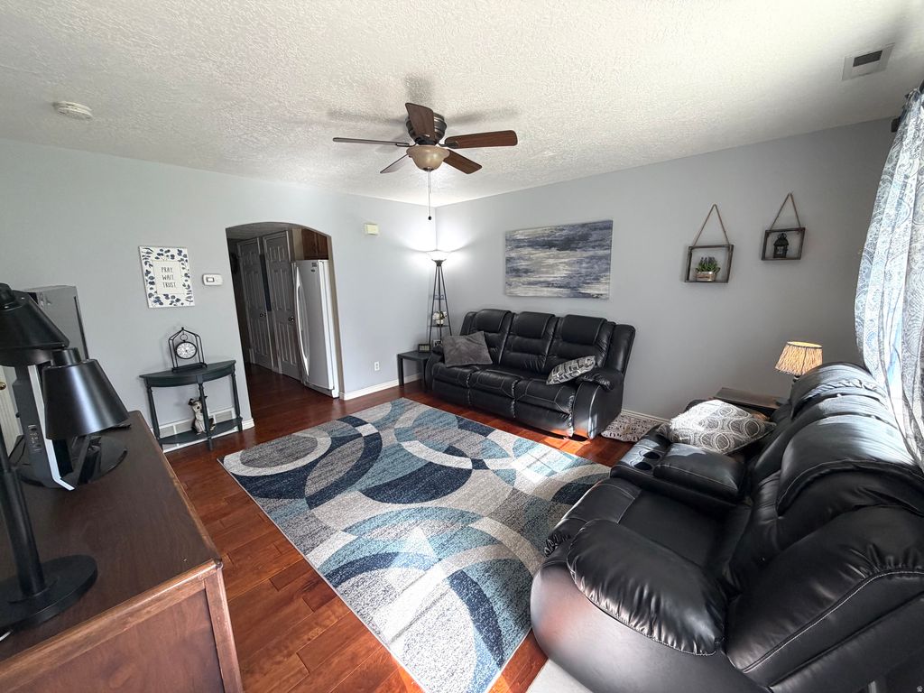 Photo of 195 STIRLING PL, Logan, UT 84341 (MLS # 2164448)