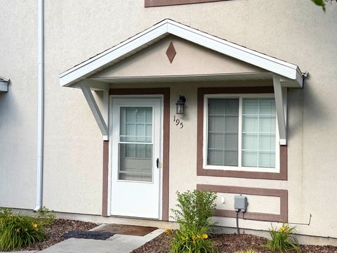 Townhouse For Sale - 195 Stirling Pl<br/> Logan, UT 84341