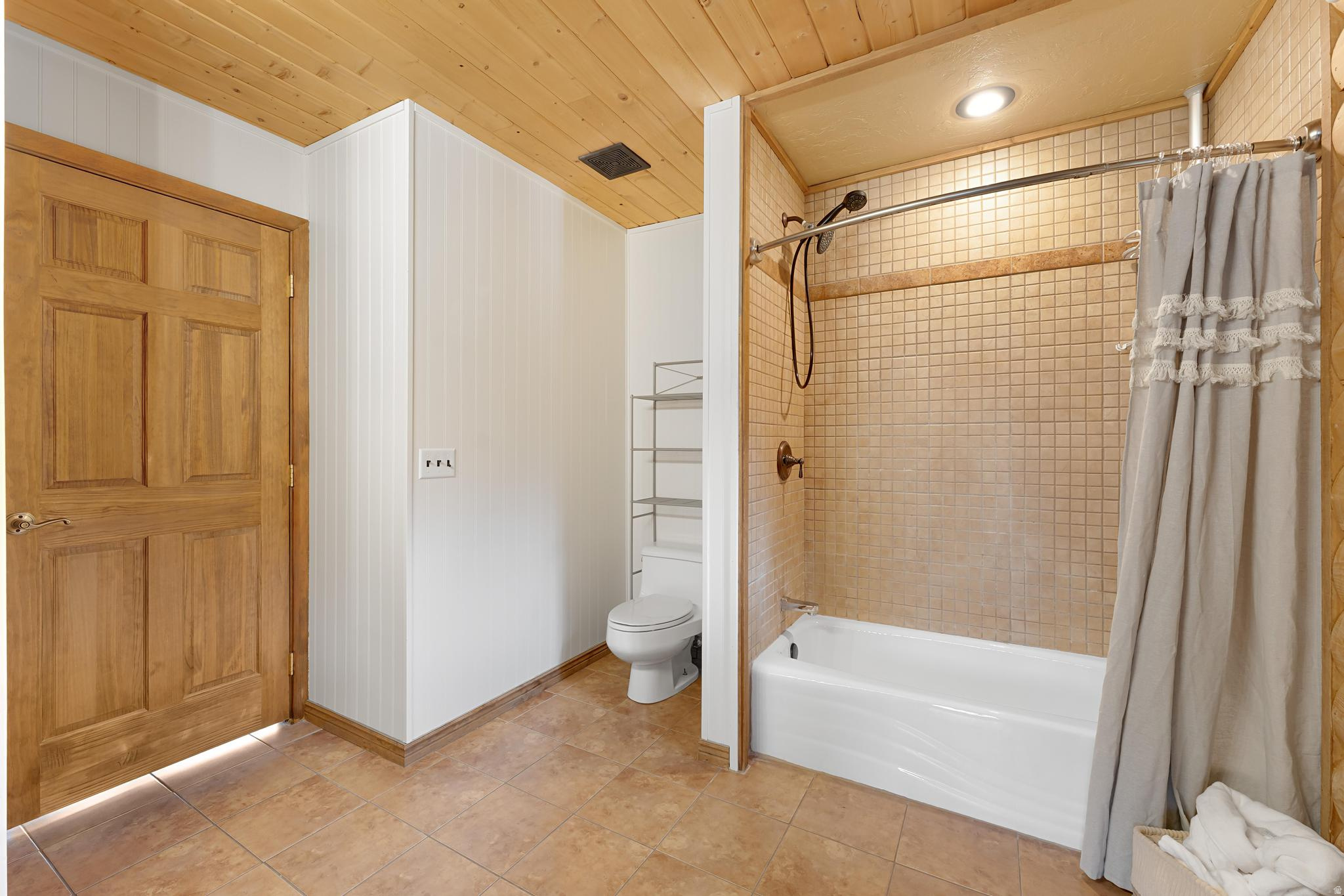 LAKE ROCKPORT ESTATES - Residential