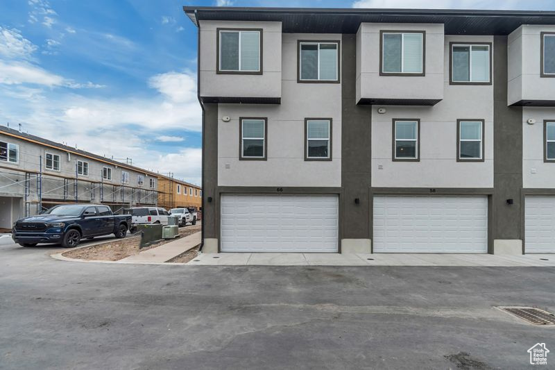 SPRINGVILLE TOWNS - Residential