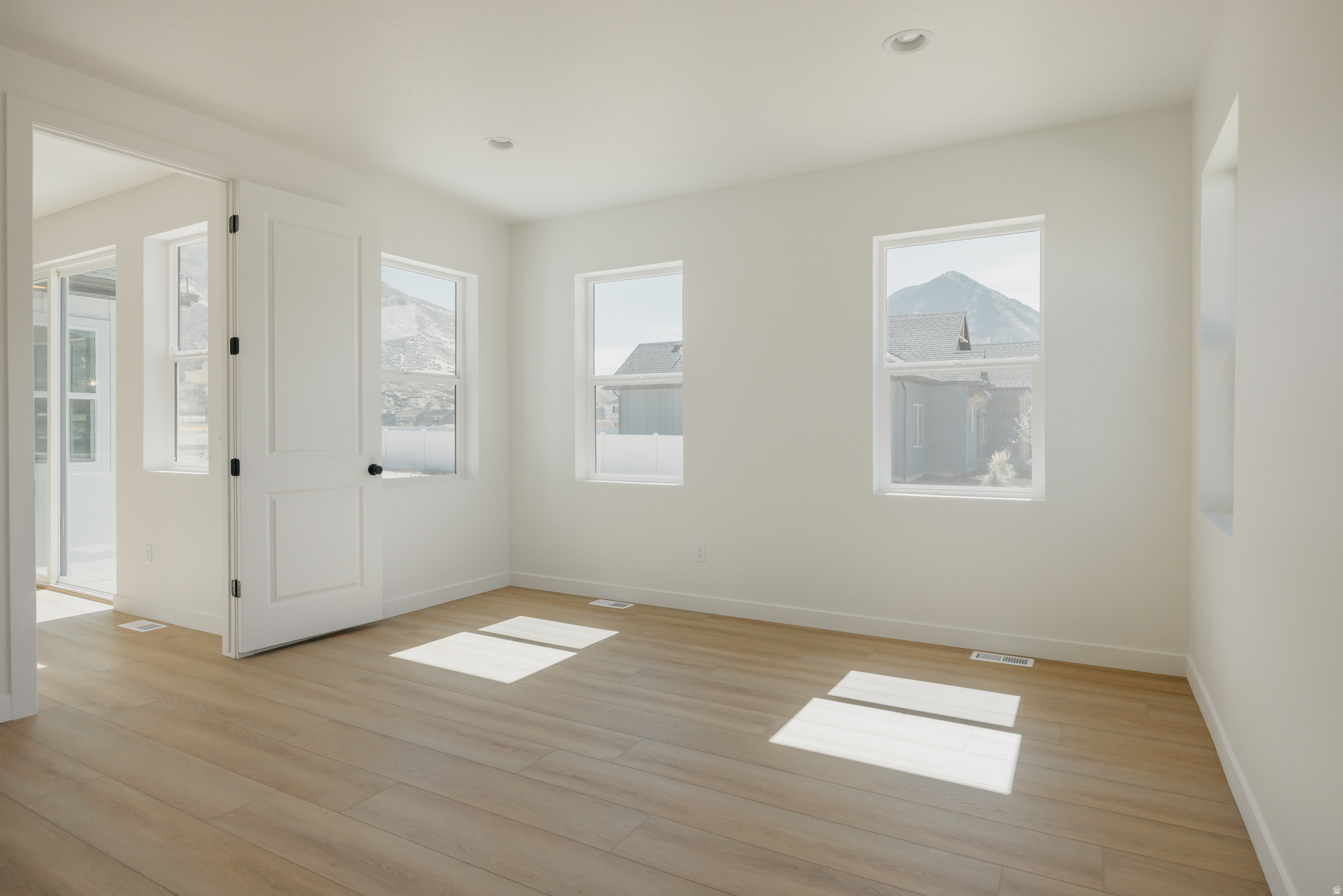 WILLOW ESTATES - Residential