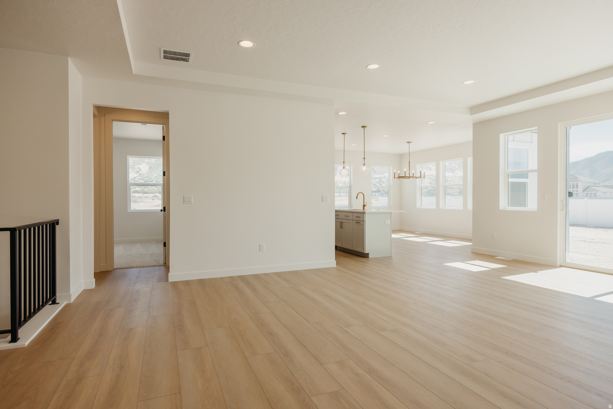 WILLOW ESTATES - Residential